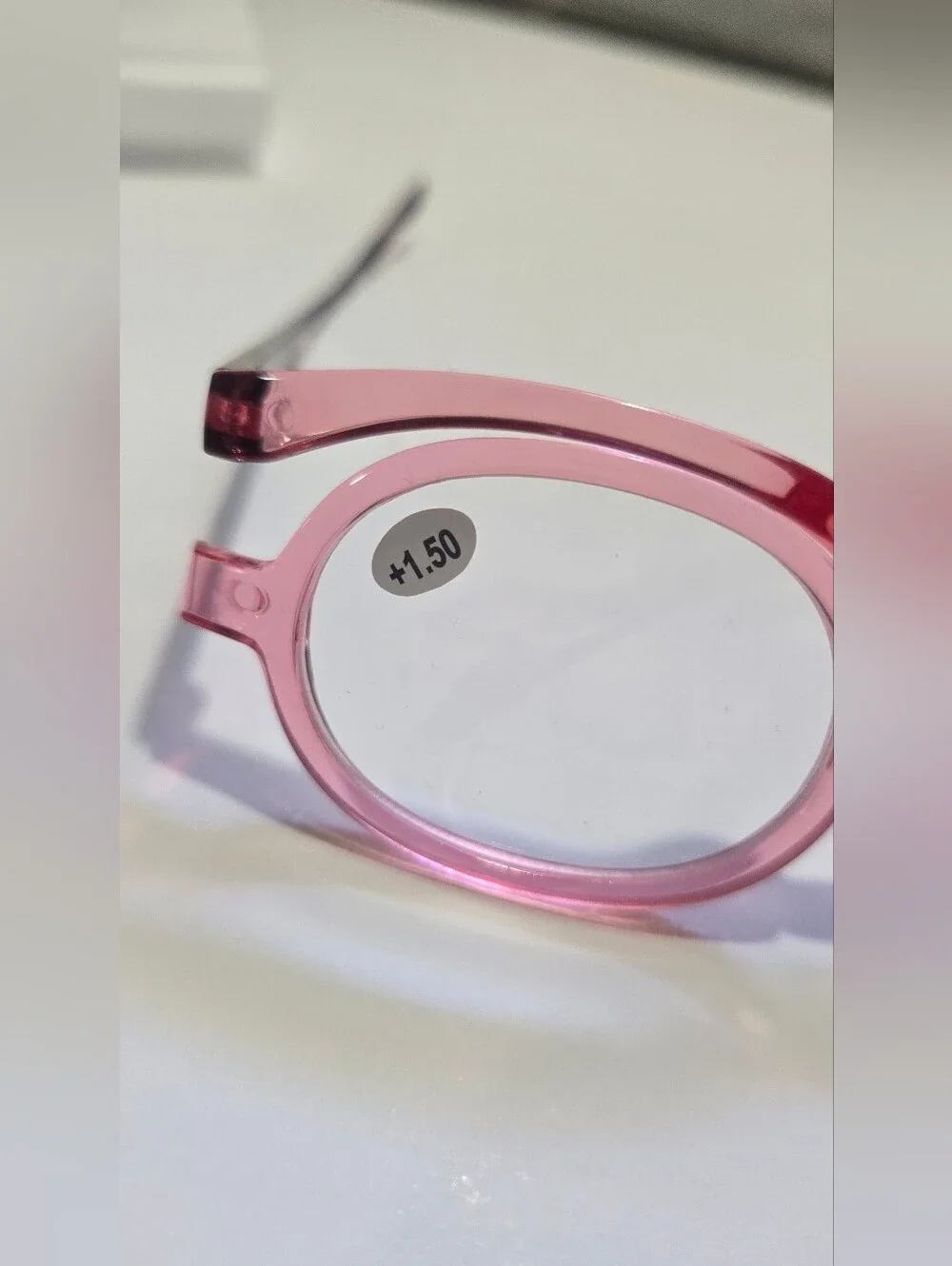 Pink Makeup Reading Glasses +1.50 – New